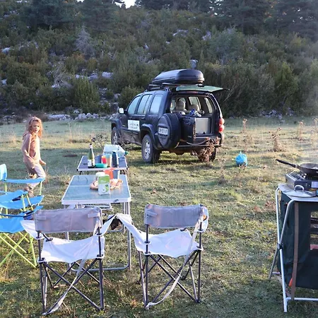 Campeggio Arrow Aventure Saint-Étienne-de-Villeréal